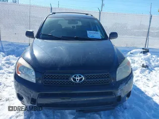 2006 Toyota RAV4 with VIN JTMZD33V065016103, listed as a IAAI auction lot 41619545 with 198,590 mi miles. Bid and sale history available at carsss.com. Image 12.