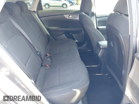 2019 Kia Forte LXS с VIN 3KPF24AD7KE090139, выставлен на аукционе IAAI как лот 42518490 с пробегом 137 371 миль миль и . История ставок и продаж доступна на DreamBid. Изображение 8.