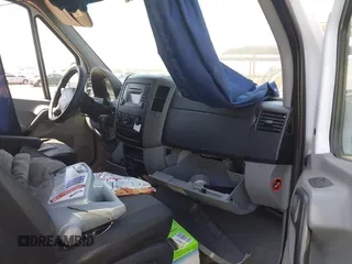 2013 Freightliner Sprinter с VIN WDYPE8CC9D5809594, выставлен на аукционе IAAI как лот 42479186 с пробегом 384 939 миль миль и . История ставок и продаж доступна на DreamBid. Изображение 5.