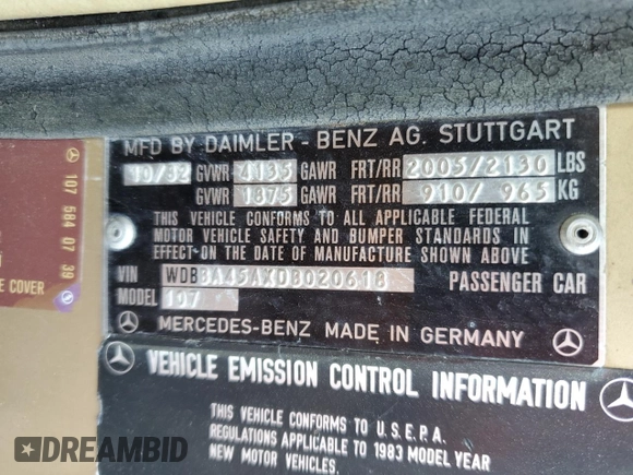 1983 Mercedes-Benz 380 SL z VIN WDBBA45AXDB020618, wystawiony jako Copart lot #49071775 z przebiegiem 111 064 mil mil oraz Czysty tytuł • Clean title. Historia ofert i sprzedaży dostępna na DreamBid. Obrazek 12.