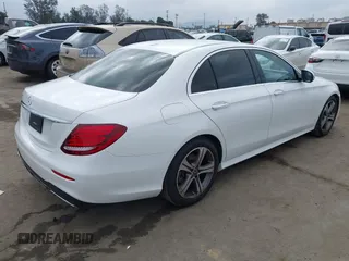 2020 Mercedes-Benz E 350 with VIN W1KZF8DB7LA818152, listed as a IAAI auction lot 41871865 with 89,101 mi miles and . Bid and sale history available at DreamBid. Image 4.