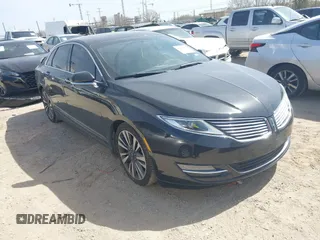 2013 Lincoln MKZ z VIN 3LN6L2GK4DR827120, wystawiony jako IAAI lot #41686914 z przebiegiem 76 114 mil mil oraz . Historia ofert i sprzedaży dostępna na DreamBid. Obrazek 1.