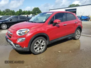 2018 FIAT 500X Trekking z VIN ZFBCFXCB5JP672049, wystawiony jako Copart lot #64581395 z przebiegiem 182 261 mil mil oraz Szkoda całkowita • Salvage title. Historia ofert i sprzedaży dostępna na DreamBid. Obrazek 1.