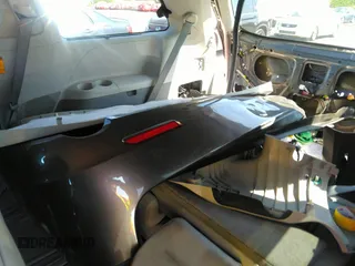 2014 Toyota Sienna XLE with VIN 5TDYK3DC2ES418860, listed as a IAAI auction lot 40139260 with 67,599 mi miles and . Bid and sale history available at DreamBid. Image 12.
