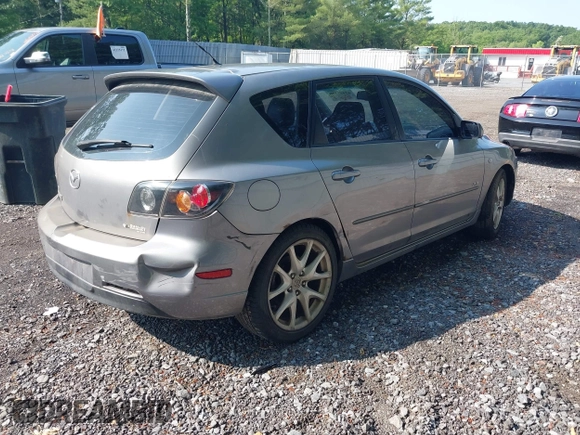 2006 Mazda 3 S Grand Touring z VIN JM1BK344561456189, wystawiony jako IAAI lot #42459158 z przebiegiem 167 794 mil mil oraz . Historia ofert i sprzedaży dostępna na DreamBid. Obrazek 4.