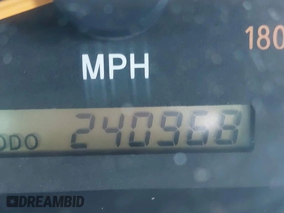 2000 Toyota Tundra SR5 with VIN 5TBBT4419YS001420, listed as a IAAI auction lot 41848432 with 240,968 mi miles and . Bid and sale history available at DreamBid. Image 7.