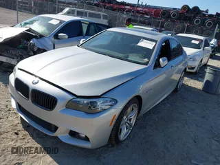 2015 BMW 5 Series 550i z VIN WBAKN9C54FD960961, wystawiony jako IAAI lot #42182554 z przebiegiem 73 234 mil mil oraz . Historia ofert i sprzedaży dostępna na DreamBid. Obrazek 17.