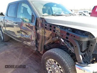 2021 Ford Super Duty F-250 SRW XL with VIN 1FT7W2BN5MEC89435, listed as a IAAI auction lot 41729358 with 40,397 mi miles. Bid and sale history available at carsss.com. Image 6.
