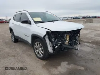 2024 Jeep Compass Latitude Lux with VIN 3C4NJDFN4RT169922, listed as a IAAI auction lot 41564166 with 16,097 mi miles and . Bid and sale history available at DreamBid. Image 1.