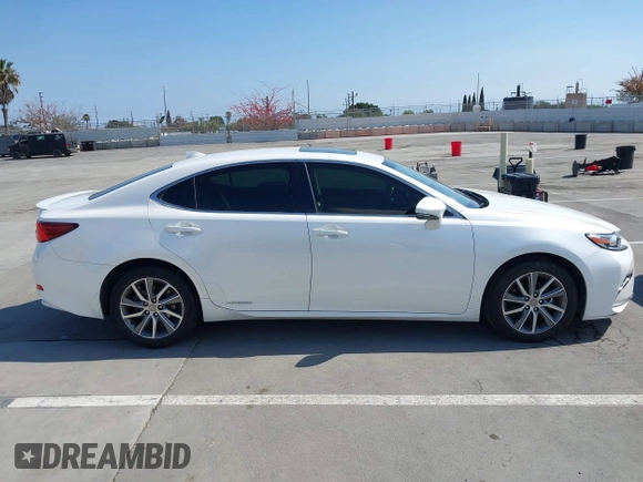 2016 Lexus ES 300h with VIN JTHBW1GG7G2109813, listed as a IAAI auction lot 42119720 with 146,698 mi miles and . Bid and sale history available at DreamBid. Image 13.