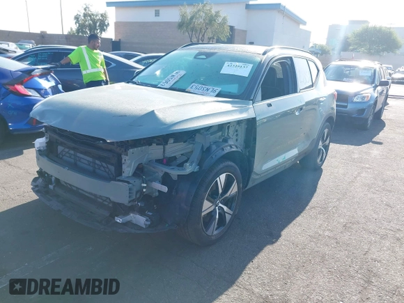 2021 Volvo XC40 with VIN YV4ED3UR3M2547274, listed as a IAAI auction lot 42328137 with 28,585 mi miles and . Bid and sale history available at DreamBid. Image 20.
