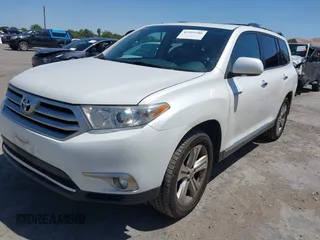 2011 Toyota Highlander Limited with VIN 5TDDK3EH5BS063462, listed as a IAAI auction lot 42359386 with 129,809 mi miles and . Bid and sale history available at DreamBid. Image 17.