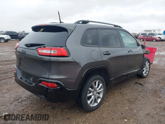 2018 Jeep Cherokee Latitude with VIN 1C4PJLCB6JD588989, listed as a IAAI auction lot 41319570 with 71,333 mi miles. Bid and sale history available at carsss.com. Image 4.