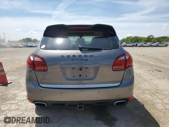 2012 Porsche Cayenne S с VIN WP1AB2A23CLA44604, выставлен на аукционе Copart как лот 58146455 с пробегом 370 299 миль миль и Списание • Salvage title. История ставок и продаж доступна на DreamBid. Изображение 6.