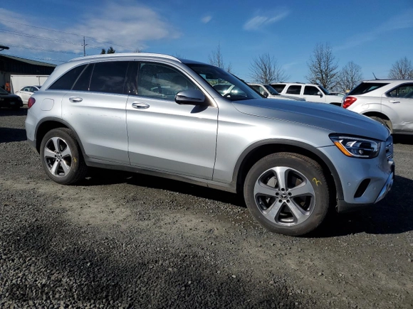 2022 Mercedes-Benz GLC 300 with VIN W1N0G8EB5NG110912, listed as a Copart auction lot 49848705 with 8,508 mi miles and Salvage Title. Bid and sale history available at DreamBid. Image 4.