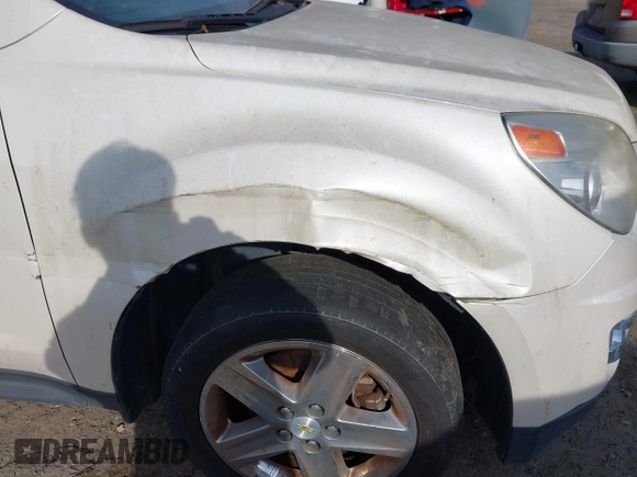 2014 Chevrolet Equinox LTZ with VIN 1GNALDEK3EZ121421, listed as a IAAI auction lot 41833083 with 174,846 mi miles. Bid and sale history available at carsss.com. Image 17.