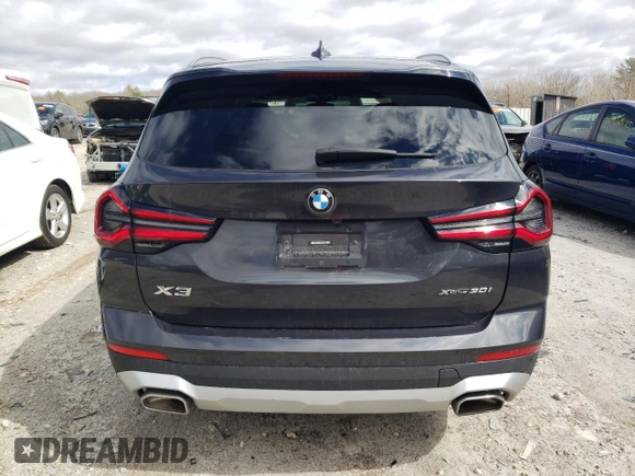 2022 BMW X3 xDrive30i with VIN 5UX53DP07N9K59614, listed as a Copart auction lot 45942415 with 27,961 mi miles and Salvage Title. Bid and sale history available at DreamBid. Image 6.