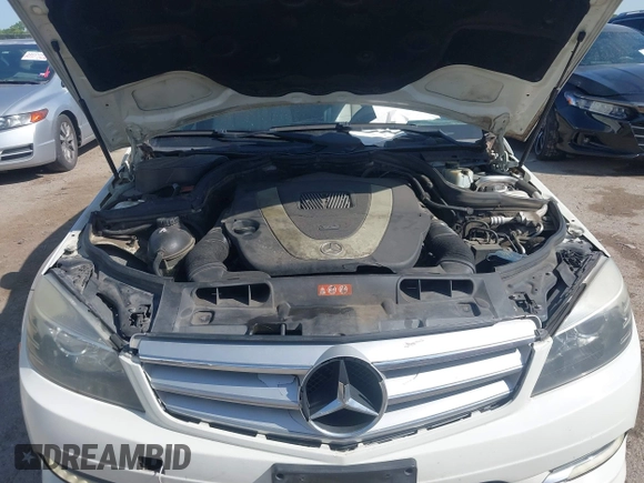 2011 Mercedes-Benz C 300 Sport с VIN WDDGF5EB2BA523947, выставлен на аукционе IAAI как лот 42012039 с пробегом 230 948 миль миль и . История ставок и продаж доступна на DreamBid. Изображение 10.