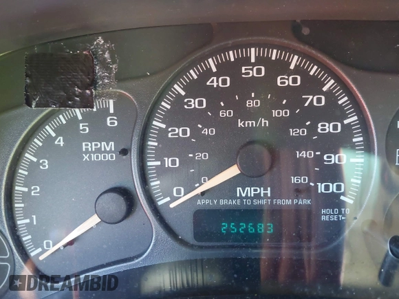 2002 Chevrolet Tahoe LS with VIN 1GNEC13Z72R130005, listed as a IAAI auction lot 42522881 with 252,683 mi miles and . Bid and sale history available at DreamBid. Image 7.