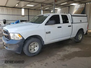 2018 Ram 1500 Tradesman z VIN 1C6RR7FG8JS169545, wystawiony jako Copart lot #60643905 z przebiegiem 118 974 mil mil oraz Czysty tytuł • Clean title. Historia ofert i sprzedaży dostępna na DreamBid. Obrazek 1.