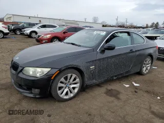2011 BMW 3 Series 328i xDrive z VIN WBAKF3C59BE567200, wystawiony jako Copart lot #89259425 z przebiegiem 78 727 mil mil oraz Szkody całkowita. Historia ofert i sprzedaży dostępna na DreamBid. Obrazek 1.