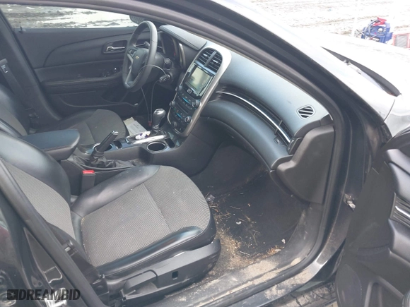 2015 Chevrolet Malibu LT with VIN 1G11C5SLXFF187956, listed as a IAAI auction lot 41617041 with 138,288 mi miles. Bid and sale history available at carsss.com. Image 5.