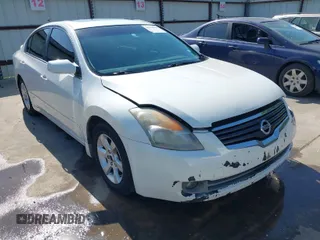 2007 Nissan Altima 2.5 with VIN 1N4AL21E77N476931, listed as a IAAI auction lot 41978623 with 182,607 mi miles. Bid and sale history available at carsss.com. Image 1.