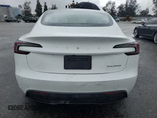 2024 Tesla Model 3 Long Range with VIN 5YJ3E1EB2RF819623, listed as a Copart auction lot 44814315 with 4,400 mi miles and Salvage Title. Bid and sale history available at DreamBid. Image 6.