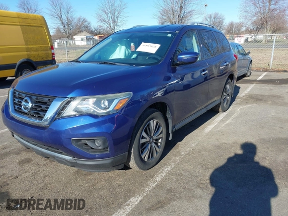 2017 Nissan Pathfinder SL with VIN 5N1DR2MM2HC900131, listed as a IAAI auction lot 41803828 with 214,460 mi miles. Bid and sale history available at carsss.com. Image 2.