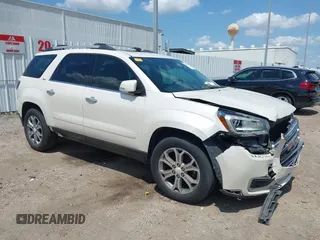 2013 GMC Acadia SLT z VIN 1GKKRSKD9DJ128011, wystawiony jako IAAI lot #42217716 z przebiegiem 72 727 mil mil oraz . Historia ofert i sprzedaży dostępna na DreamBid. Obrazek 1.
