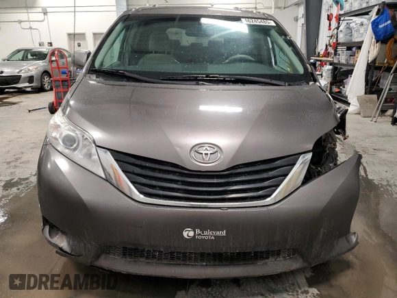 2011 Toyota Sienna LE with VIN 5TDJK3DC8BS008819, listed as a Copart auction lot 46245485 with 243,826 mi miles and Non Repairable. Bid and sale history available at carsss.com. Image 5.