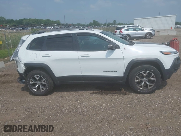 2017 Jeep Cherokee Trailhawk с VIN 1C4PJMBS9HW500121, выставлен на аукционе IAAI как лот 42352077 с пробегом 118 773 миль миль и . История ставок и продаж доступна на DreamBid. Изображение 13.