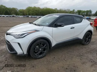 2022 Toyota C-HR XLE z VIN JTNKHMBX8N1130642, wystawiony jako Copart lot #52050795 z przebiegiem 56 789 mil mil oraz Szkody całkowita. Historia ofert i sprzedaży dostępna na DreamBid. Obrazek 1.