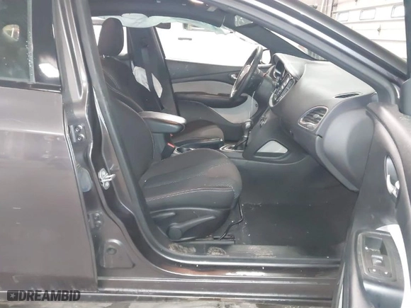 2014 Dodge Dart SXT with VIN 1C3CDFBB3ED904397, listed as a IAAI auction lot 41841198 with 121,957 mi miles. Bid and sale history available at carsss.com. Image 5.