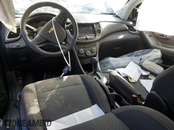 2020 Chevrolet Trax LS with VIN 3GNCJNSB2LL149563, listed as a Copart auction lot 44958245 with 91,618 mi miles and Salvage Title. Bid and sale history available at carsss.com. Image 8.