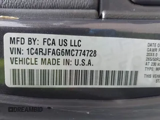 2021 Jeep Grand Cherokee Laredo X with VIN 1C4RJFAG6MC774728, listed as a IAAI auction lot 42270184 with 27,021 mi miles and . Bid and sale history available at DreamBid. Image 9.