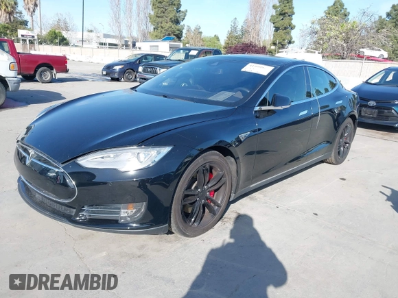 2014 Tesla Model S P85D with VIN 5YJSA1H22EFP65530, listed as a IAAI auction lot 41959941 with 76,532 mi miles and . Bid and sale history available at DreamBid. Image 19.