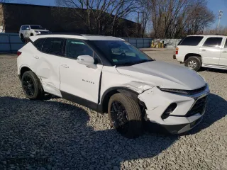 2025 Chevrolet Blazer LT with VIN 3GNKBJRS9SS120413, listed as a Copart auction lot 48175335 with 5,429 mi miles and Salvage Title. Bid and sale history available at carsss.com. Image 4.