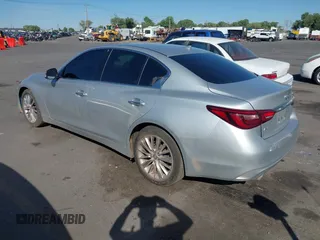 2020 Infiniti Q50 Premium with VIN JN1EV7AR6LM252414, listed as a IAAI auction lot 40101180 with 82,173 mi miles and . Bid and sale history available at DreamBid. Image 3.
