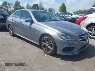 2014 Mercedes-Benz E E 350 Sport with VIN WDDHF5KB7EA999026, listed as a IAAI auction lot 41929685 with 119,827 mi miles. Bid and sale history available at carsss.com. Image 1.