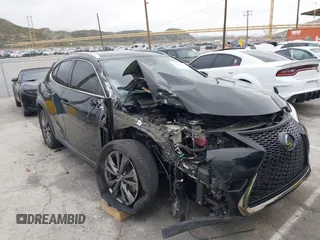 2019 Lexus UX 250h z VIN JTHU9JBH5K2018239, wystawiony jako IAAI lot #42046274 z przebiegiem 82 328 mil mil oraz . Historia ofert i sprzedaży dostępna na DreamBid. Obrazek 1.