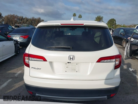 2021 Honda Pilot EX z VIN 5FNYF5H33MB031960, wystawiony jako IAAI lot #41599630 z przebiegiem 32 747 mil mil oraz . Historia ofert i sprzedaży dostępna na DreamBid. Obrazek 17.