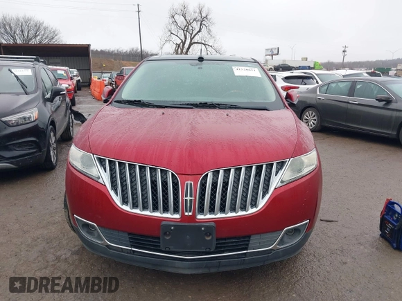 2014 Lincoln MKX with VIN 2LMDJ6JK3EBL09582, listed as a IAAI auction lot 41520611 with 157,022 mi miles. Bid and sale history available at carsss.com. Image 12.