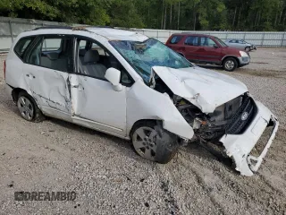 2009 Kia Rondo LX Base with VIN KNAFG528397259136, listed as a Copart auction lot 75529894 with 110,680 mi miles and Salvage Title. Bid and sale history available at carsss.com. Image 4.