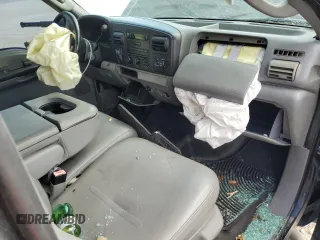 2006 Ford F-350 with VIN 1FTWX32Y66EB25977, listed as a Copart auction lot 44701095 with 111,763 mi miles and Salvage title. Bid and sale history available at DreamBid. Image 8.
