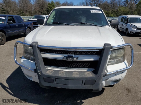 2010 Chevrolet Suburban Commercial with VIN 1GNUKHE34AR172002, listed as a Copart auction lot 70952054 with 102,324 mi miles and Clean Title. Bid and sale history available at carsss.com. Image 5.