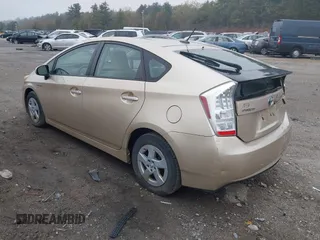 2010 Toyota Prius II z VIN JTDKN3DU0A1034623, wystawiony jako IAAI lot #42177788 z przebiegiem 196 447 mil mil oraz . Historia ofert i sprzedaży dostępna na DreamBid. Obrazek 3.