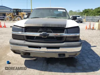 2003 Chevrolet Silverado 1500 Work Truck with VIN 1GCEC14X45Z194724, listed as a Copart auction lot 64786374 with 0 mi miles and Salvage Title. Bid and sale history available at carsss.com. Image 5.