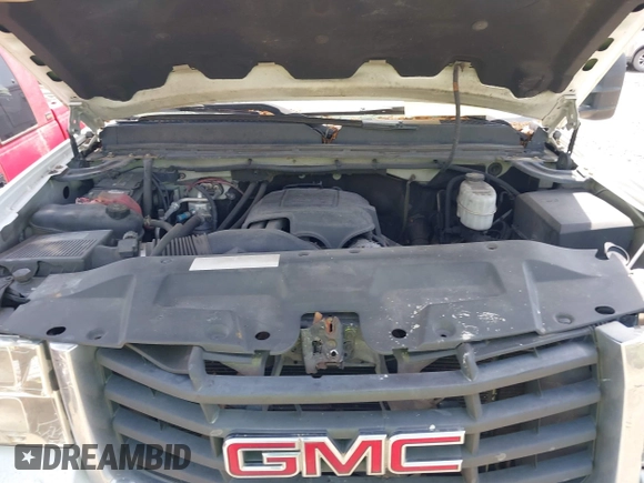2009 GMC Sierra 2500HD z VIN 1GDHC44K49F172342, wystawiony jako IAAI lot #42172314 z przebiegiem 372 877 mil mil oraz . Historia ofert i sprzedaży dostępna na DreamBid. Obrazek 10.
