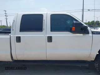 2012 Ford F-350 Platinum z VIN 1FT7W3B62CEC61802, wystawiony jako IAAI lot #42239689 z przebiegiem 118 574 mil mil oraz . Historia ofert i sprzedaży dostępna na DreamBid. Obrazek 14.